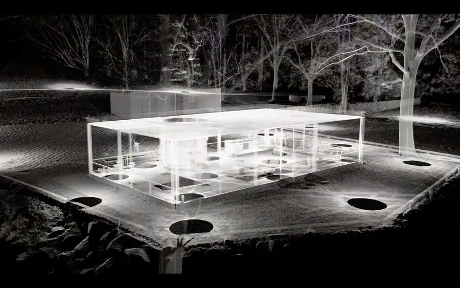 “Texture + Transparency” Takes Viewers on a Virtual Tour of the Glass House Complex Metropolis