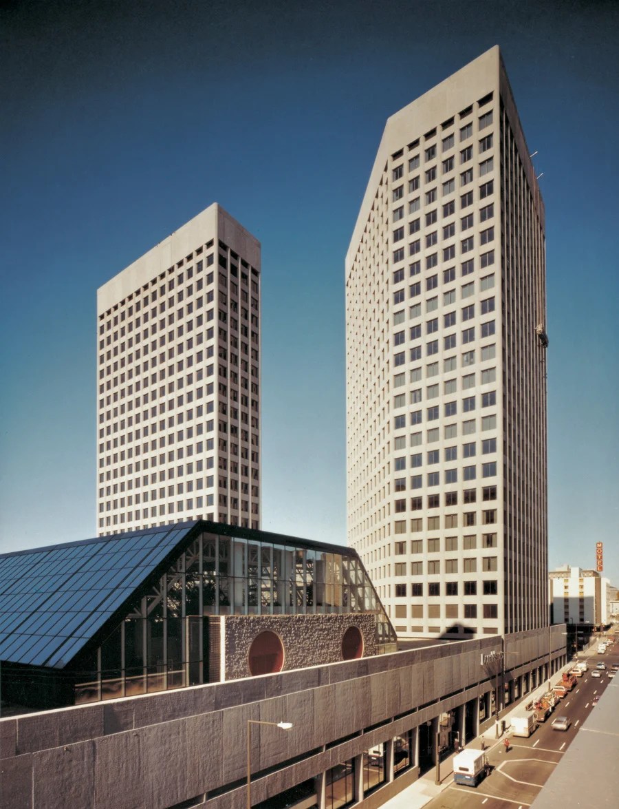 SOM Explains Exactly How a Raccoon Scaled Its St. Paul Skyscraper