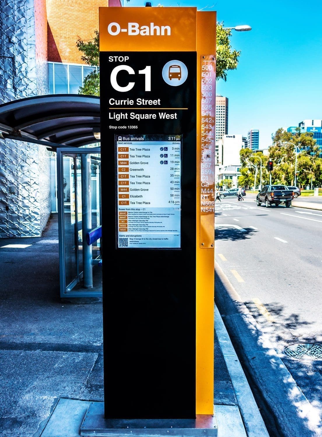 Outdoor Digital Totem For Public Transport MetroSpec