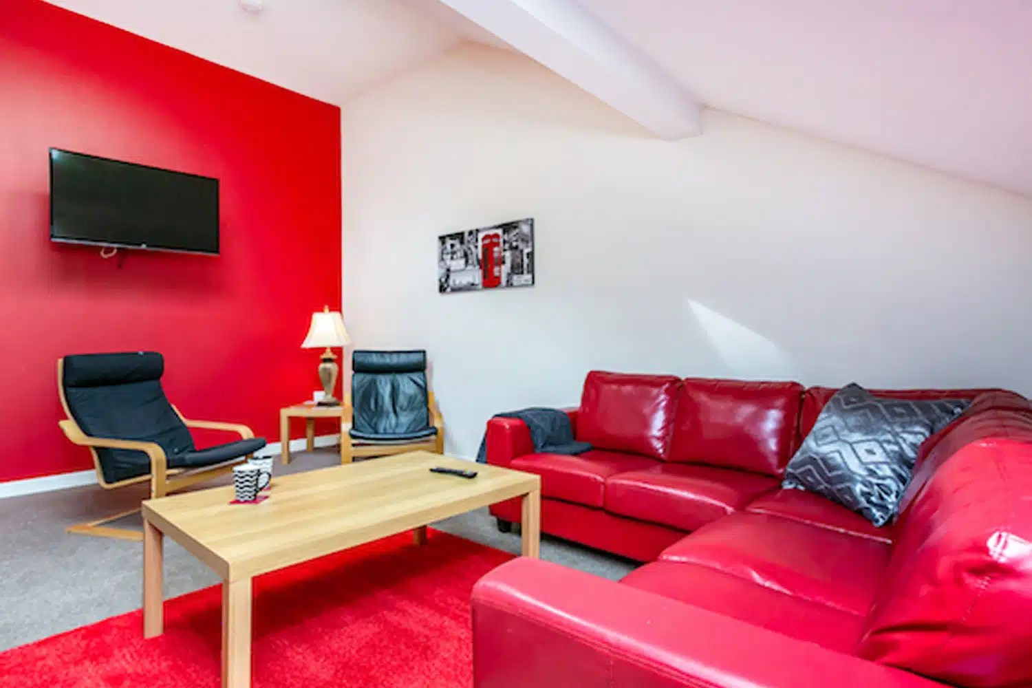 6 Bedroom Student Flat to rent in Preston The Guild Tavern Metro