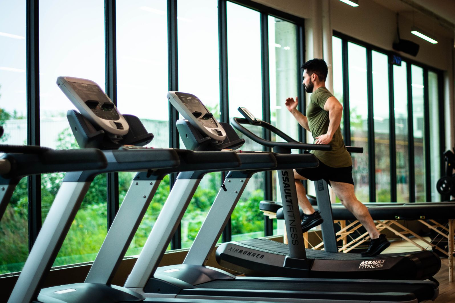 A Quick Guide to Basic Treadmill Repairs