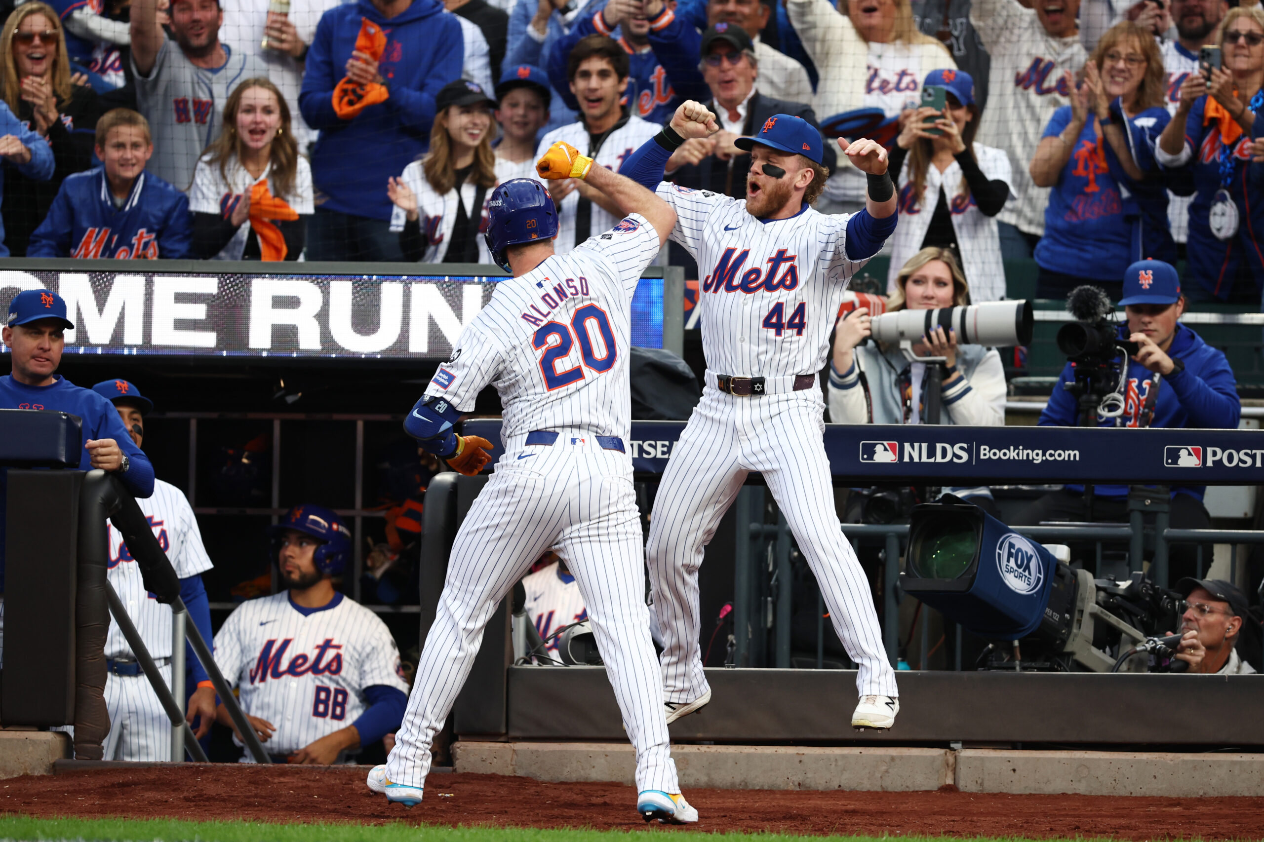 Given a Chance, Alonso Making Fans Dance Metsmerized Online