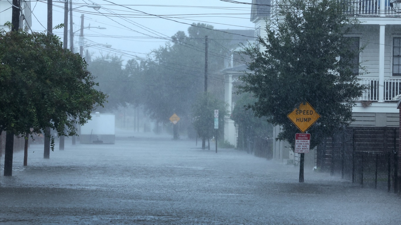 Ian causa inundações na Carolina do Sul após devastar na Flórida