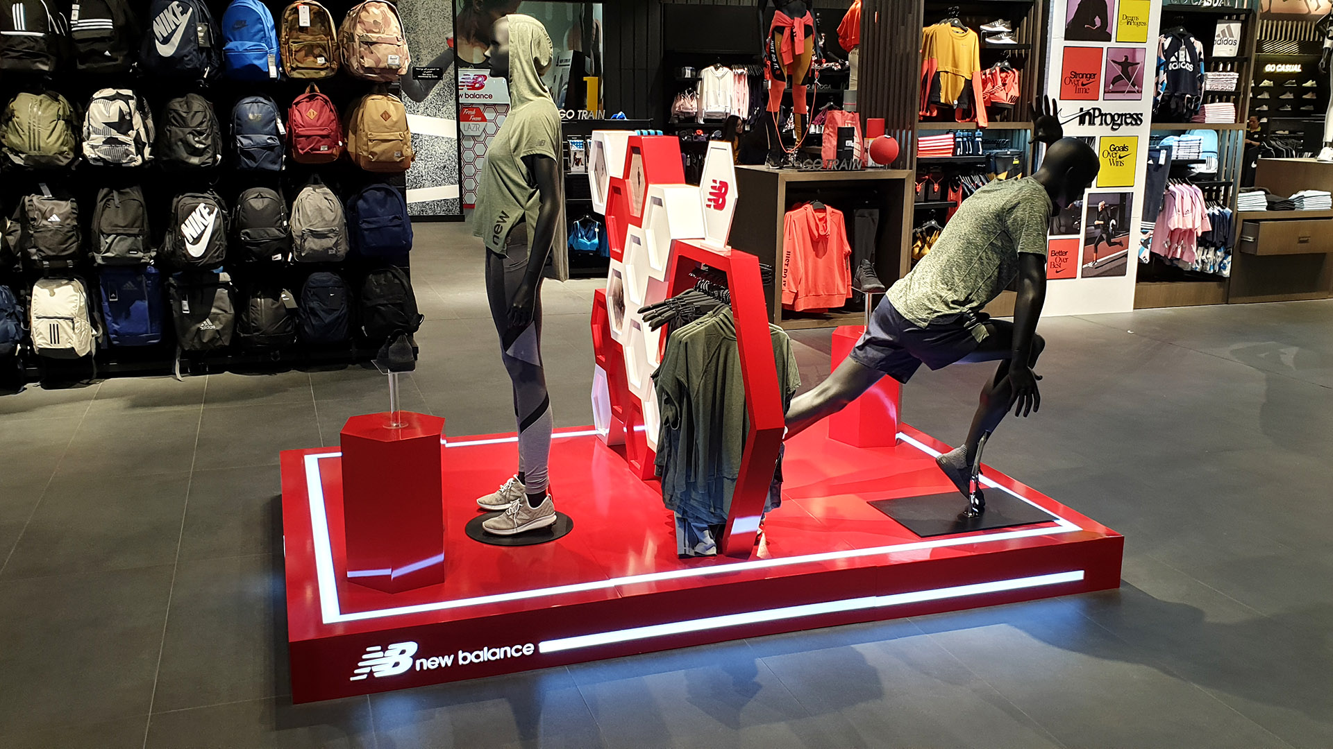 New Balance Display ME Visual