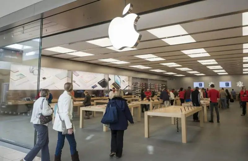 Apple closes stores in Arizona due to current COVID19 conditions