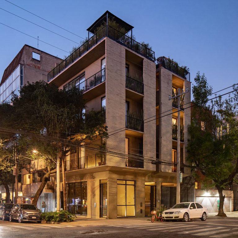 Bloqe Arquitectura diseña departamentos en la Colonia Roma México Design