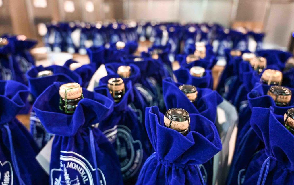 Goldstein MW Evan México Selection by CMB