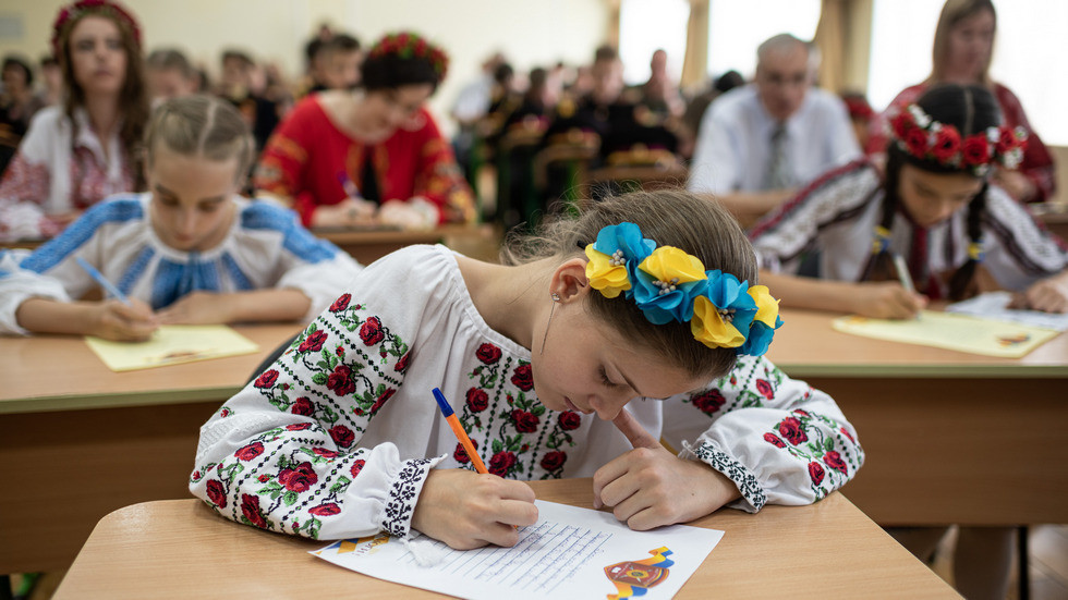 Ukrainian ombudsman warns use of Russian language on the rise — RT Russia & Former Soviet Union