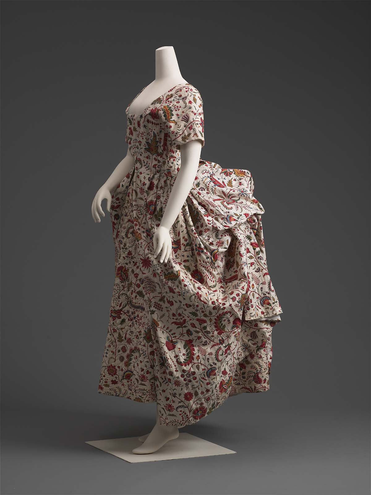 Robe à la polonaise Museum of Fine Arts, Boston