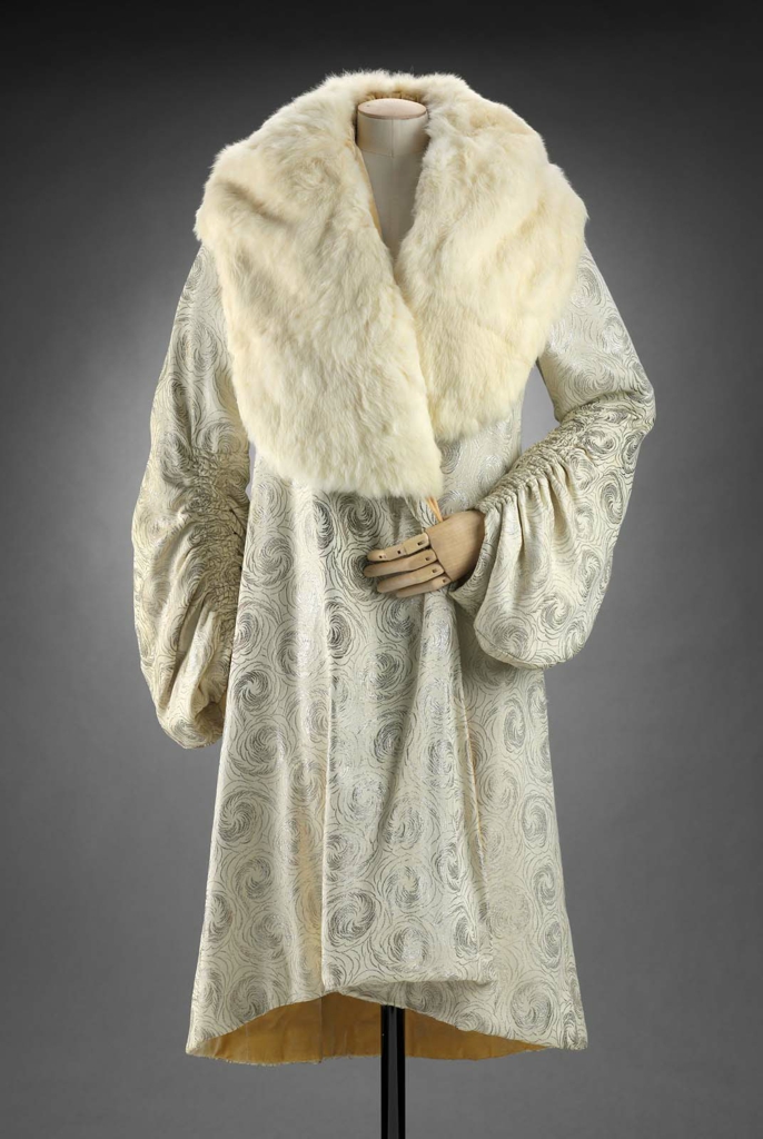 Woman's "clutch" coat Museum of Fine Arts, Boston