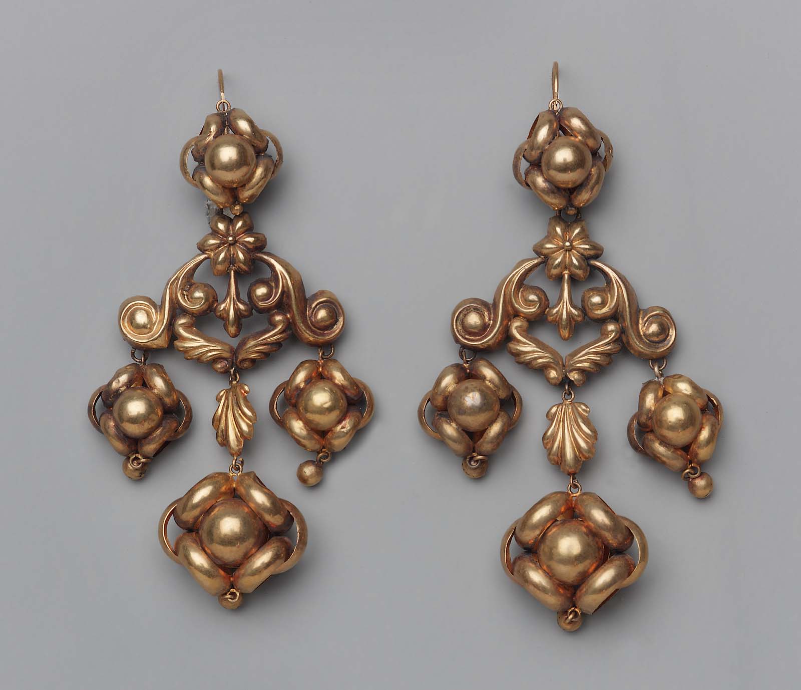 Earring (one of a pair) Museum of Fine Arts, Boston