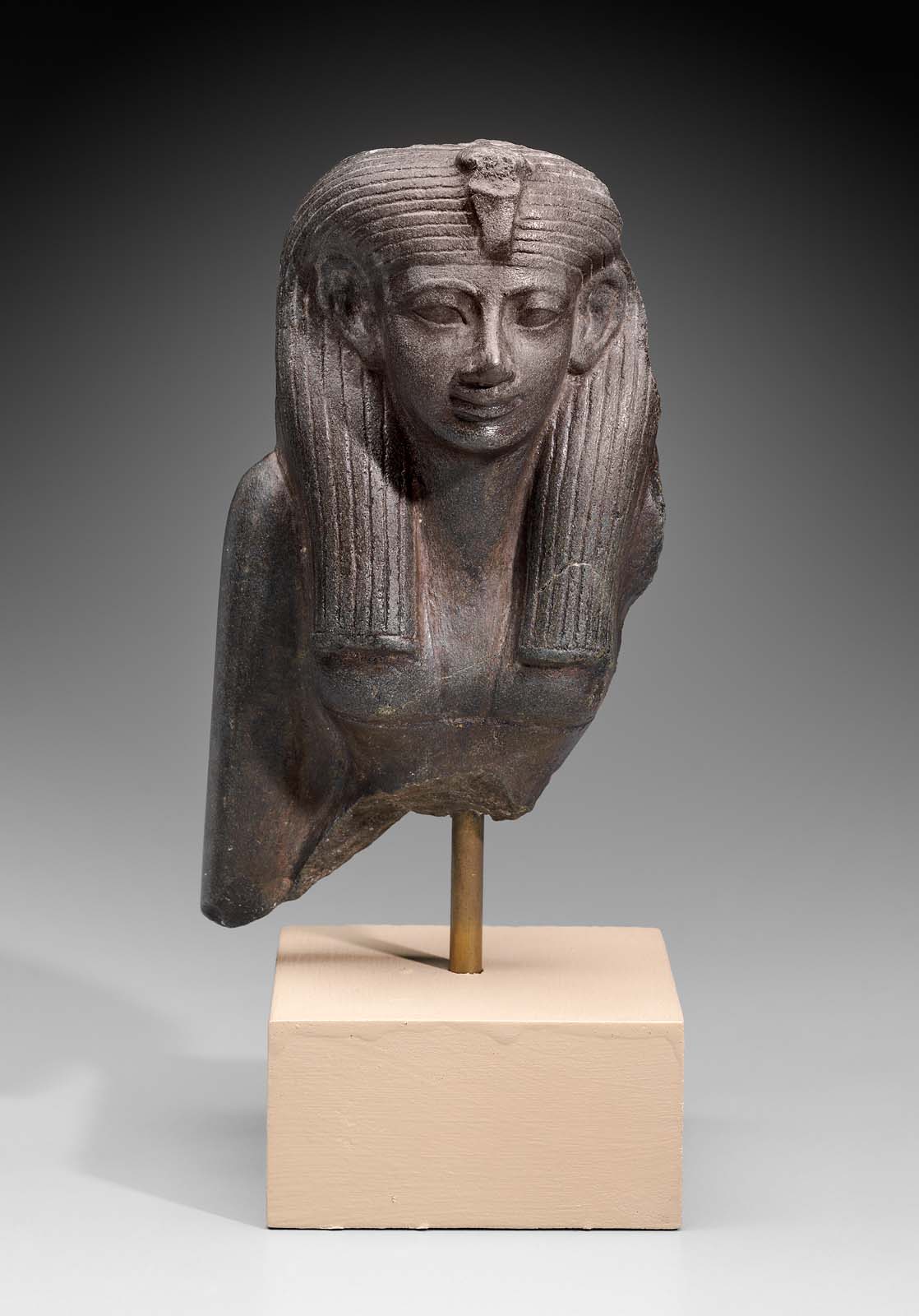 Statue fragment of Hatshepsut Museum of Fine Arts, Boston