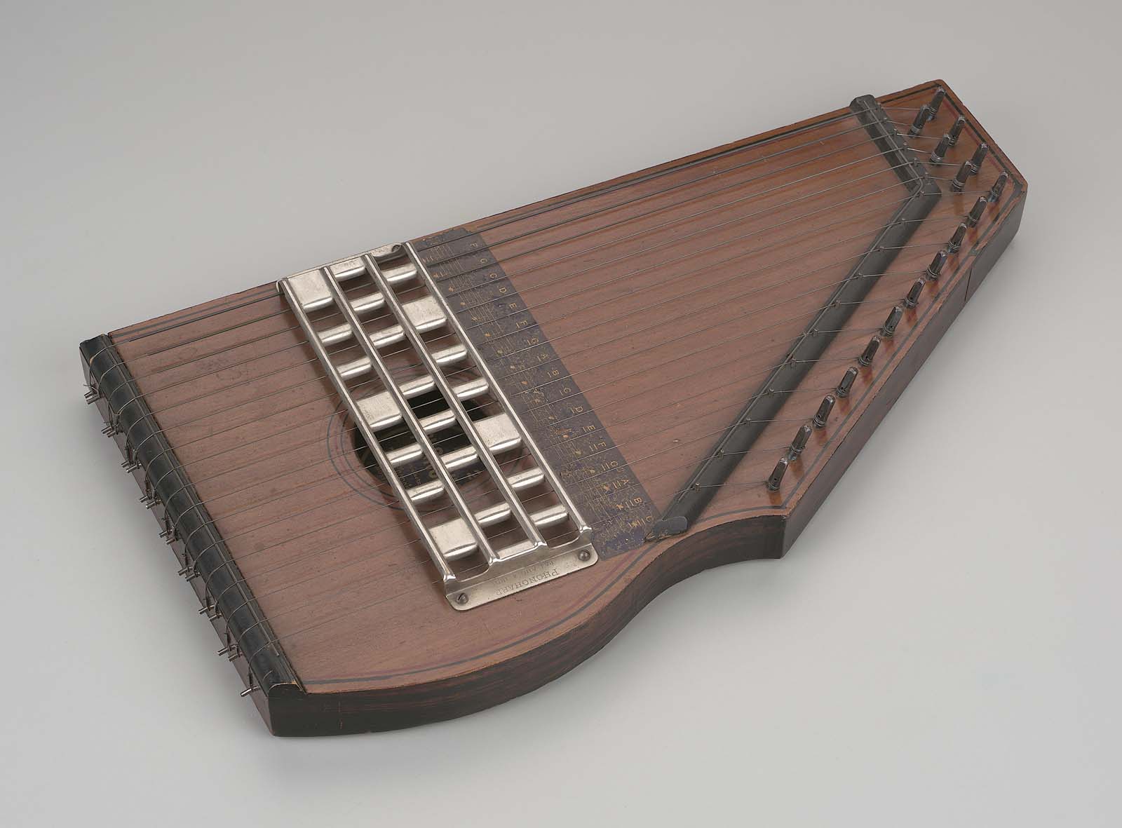 Zithers, Psalteries, and Dulcimers Museum of Fine Arts, Boston
