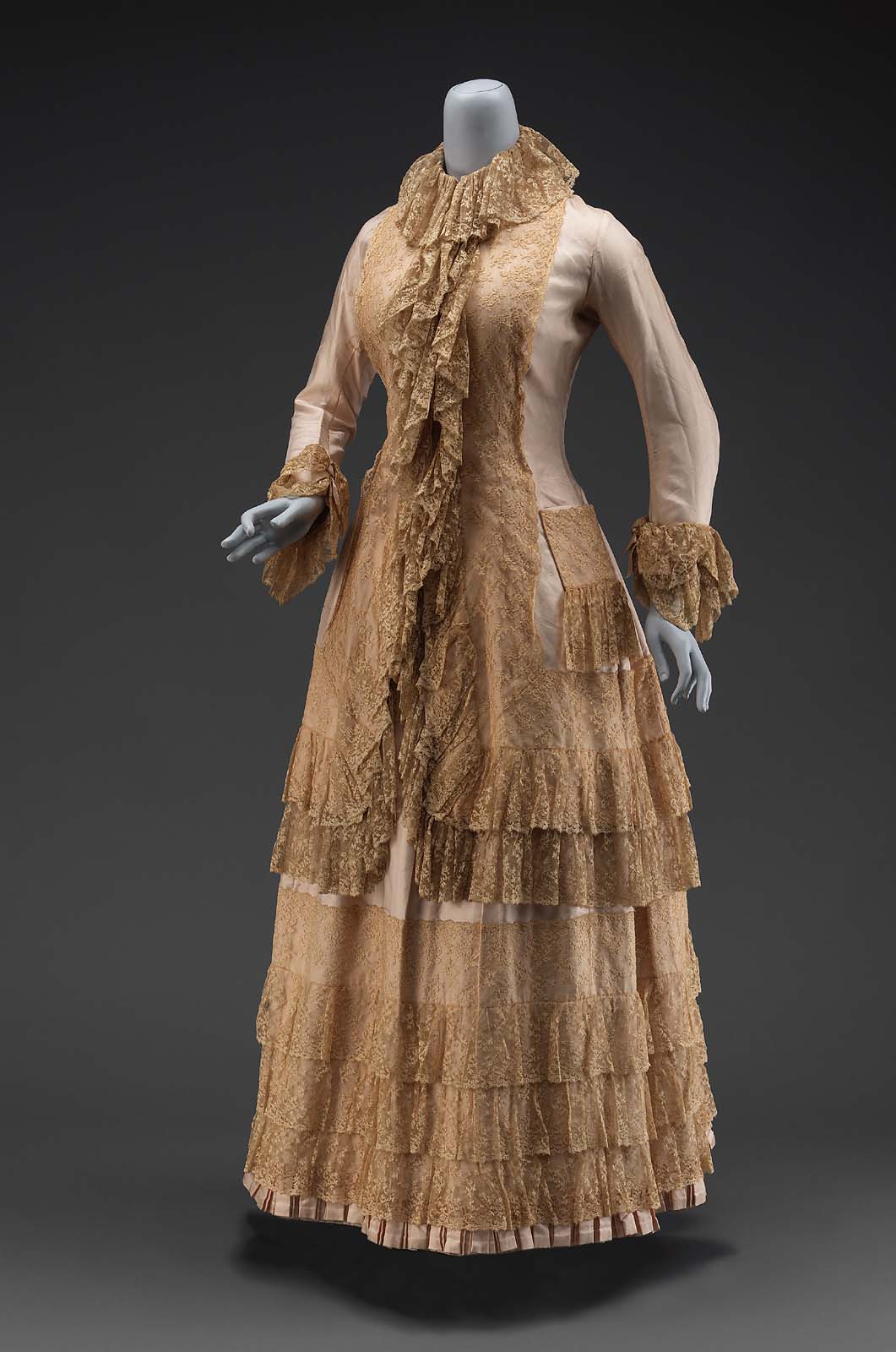 Surah Dress Museum of Fine Arts, Boston