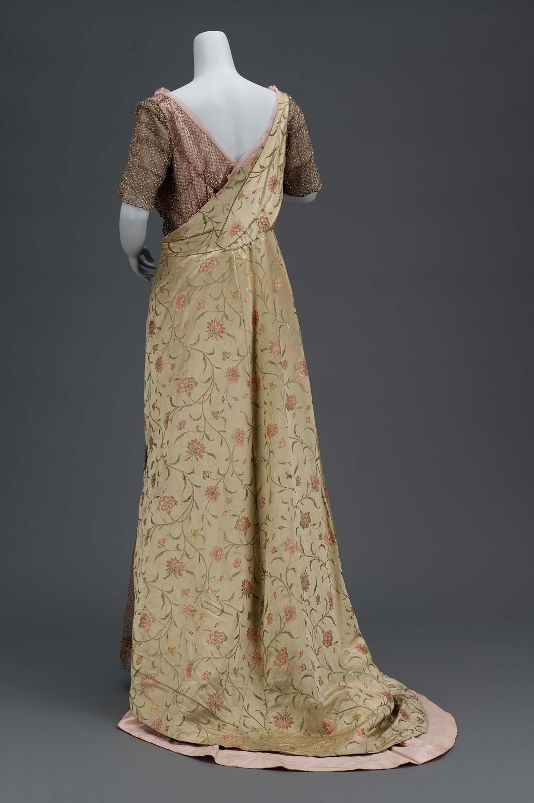 Evening dress Museum of Fine Arts, Boston
