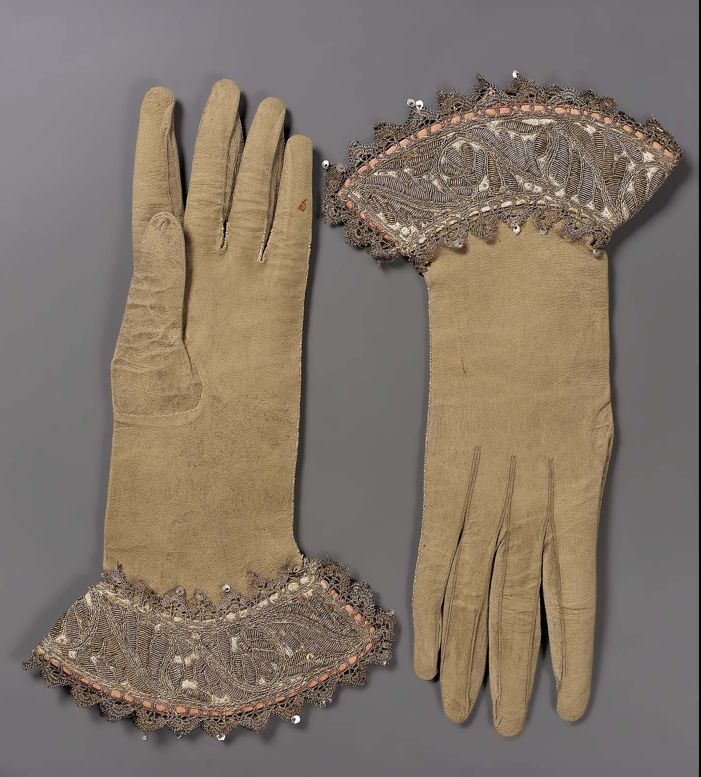 Pair of gloves with embroidered cuffs Museum of Fine Arts, Boston