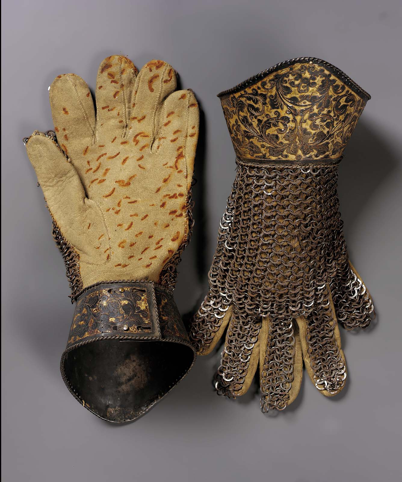 Pair of chain mail gloves Museum of Fine Arts, Boston