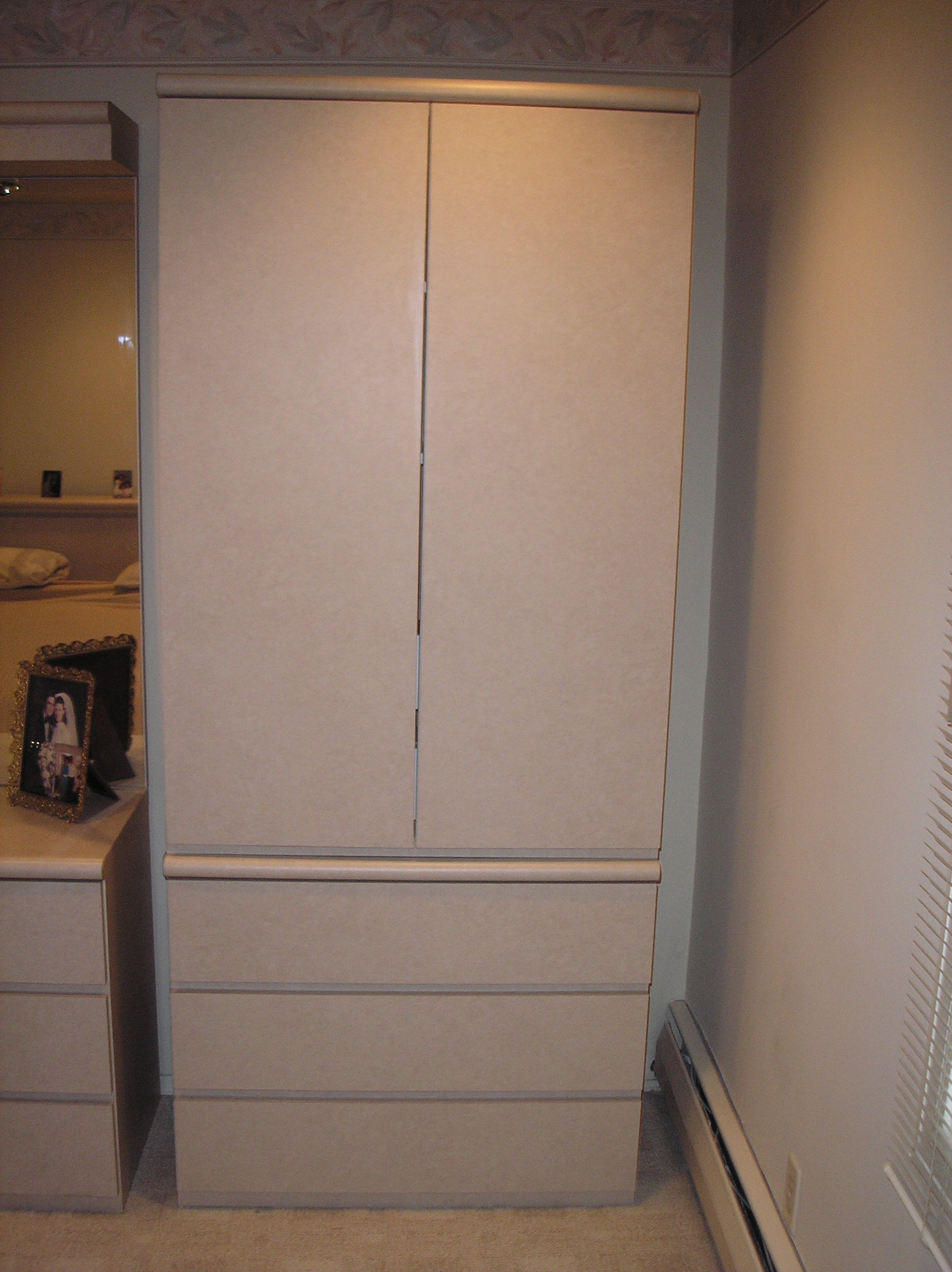 formica bedroom furniture, formica bedroom, formica plathform beds