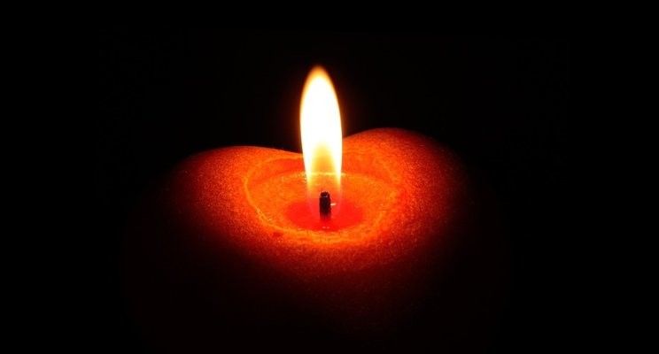 Flamme sacrée En Apesant'heure