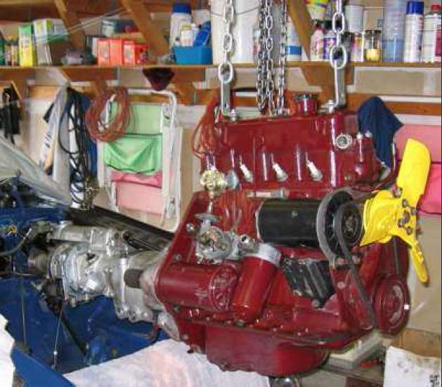 Engine removal lifting methods