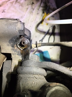 Bleeding the clutch (Reverse Bleeding)