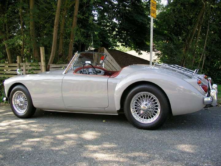 Factory Colors, MGA 1600 and Twin Cam Roadster