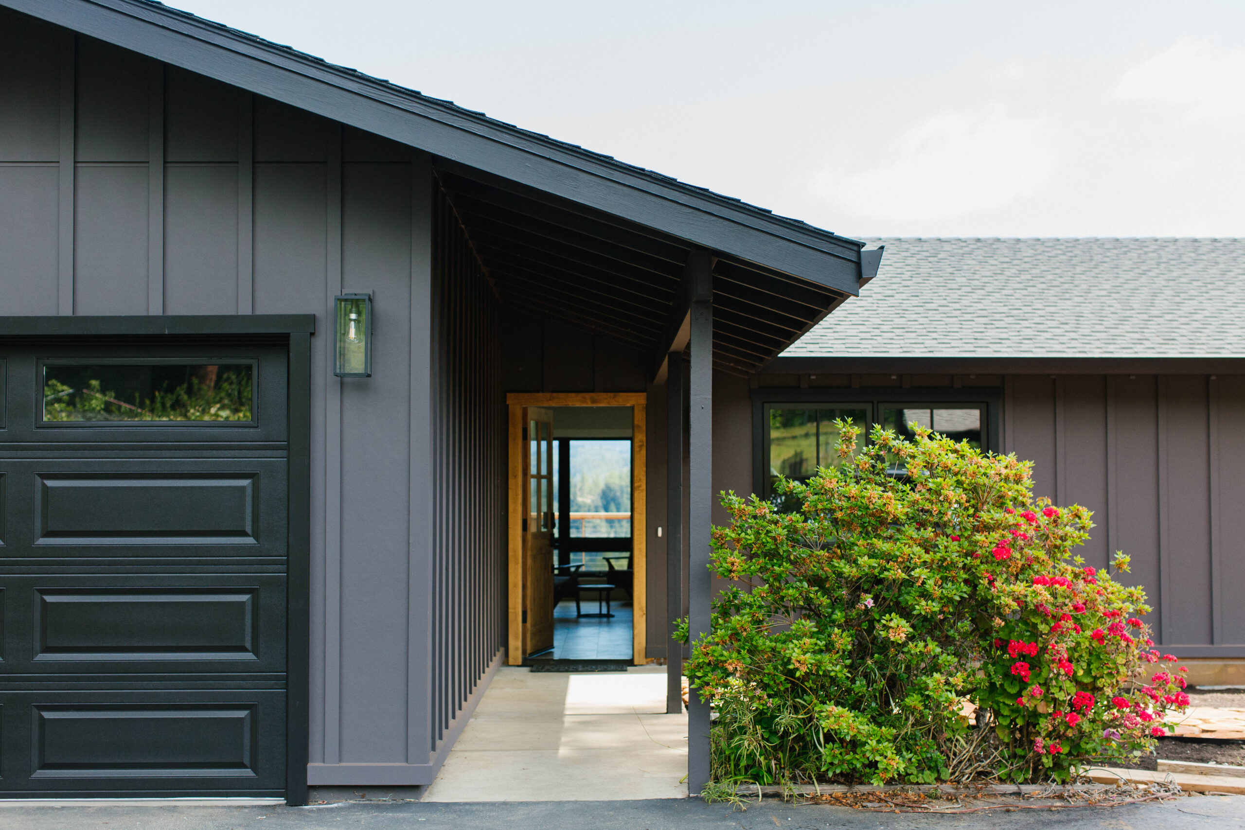 MODERN MOUNTAIN FARMHOUSE MG Custom Builders