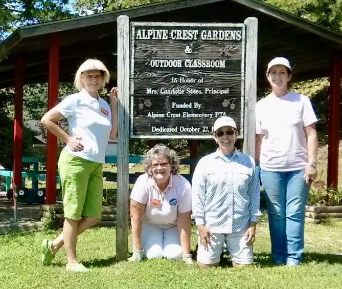 Alpine Crest Elementary Master Gardeners of Hamilton County