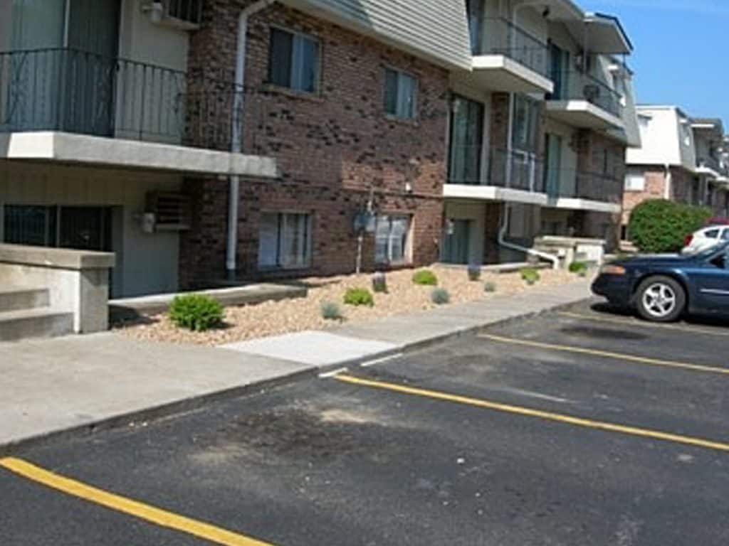 2601 W. 61st Place, Merrillville, IN 46410 MGM Property Management