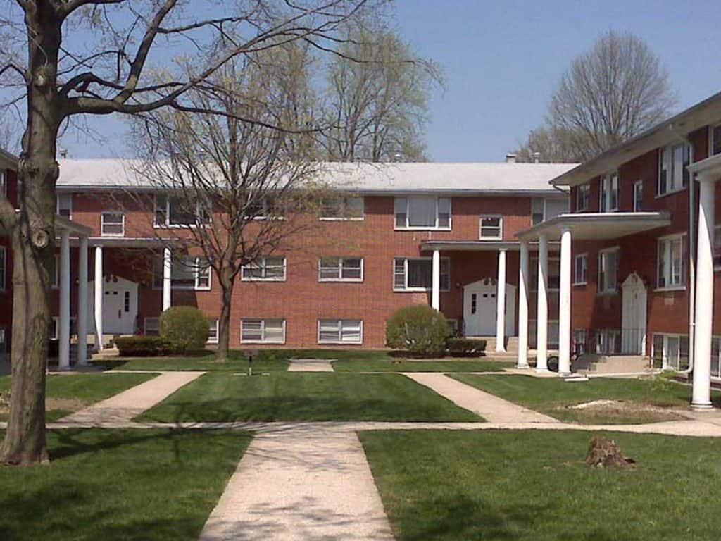 1207 1/2 Chicago St., Valparaiso, IN 46383 MGM Property Management
