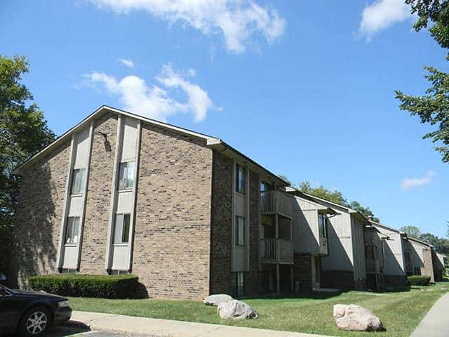 Deer Run Apartments, 4307 Duke St., Kalamazoo, MI 49008 MGM Property