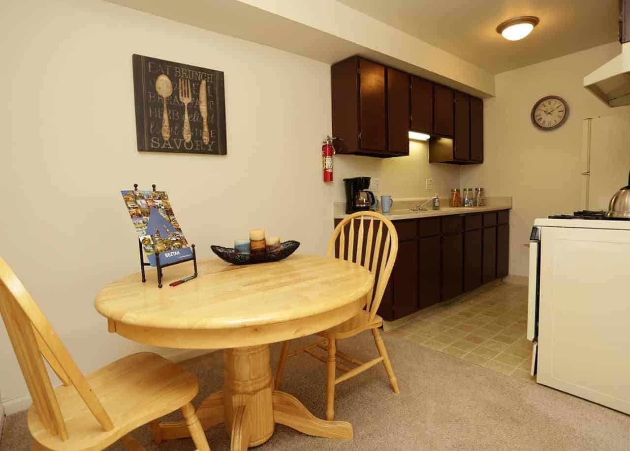 Deer Run Apartments, 4307 Duke St., Kalamazoo, MI 49008 MGM Property