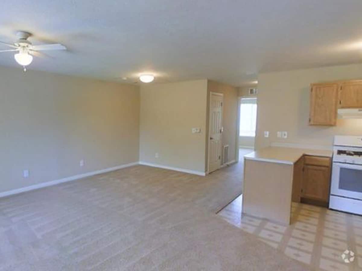 26496 Village Heights Dr., Edwardsburg, MI 49912 MGM Property Management