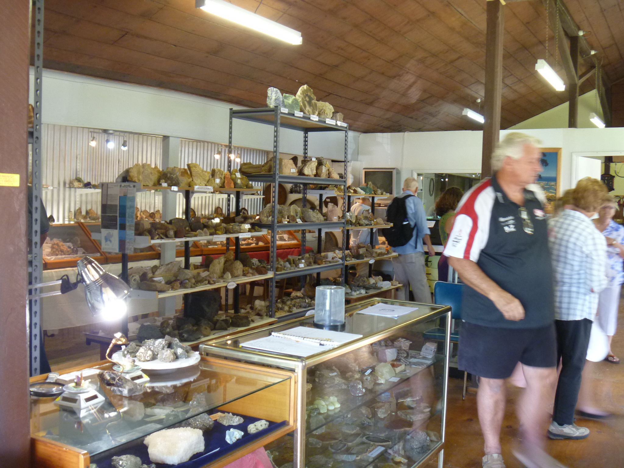 Manning Valley Rock Hounds Lapidary Club Gem and Mineral Museum MGNSW