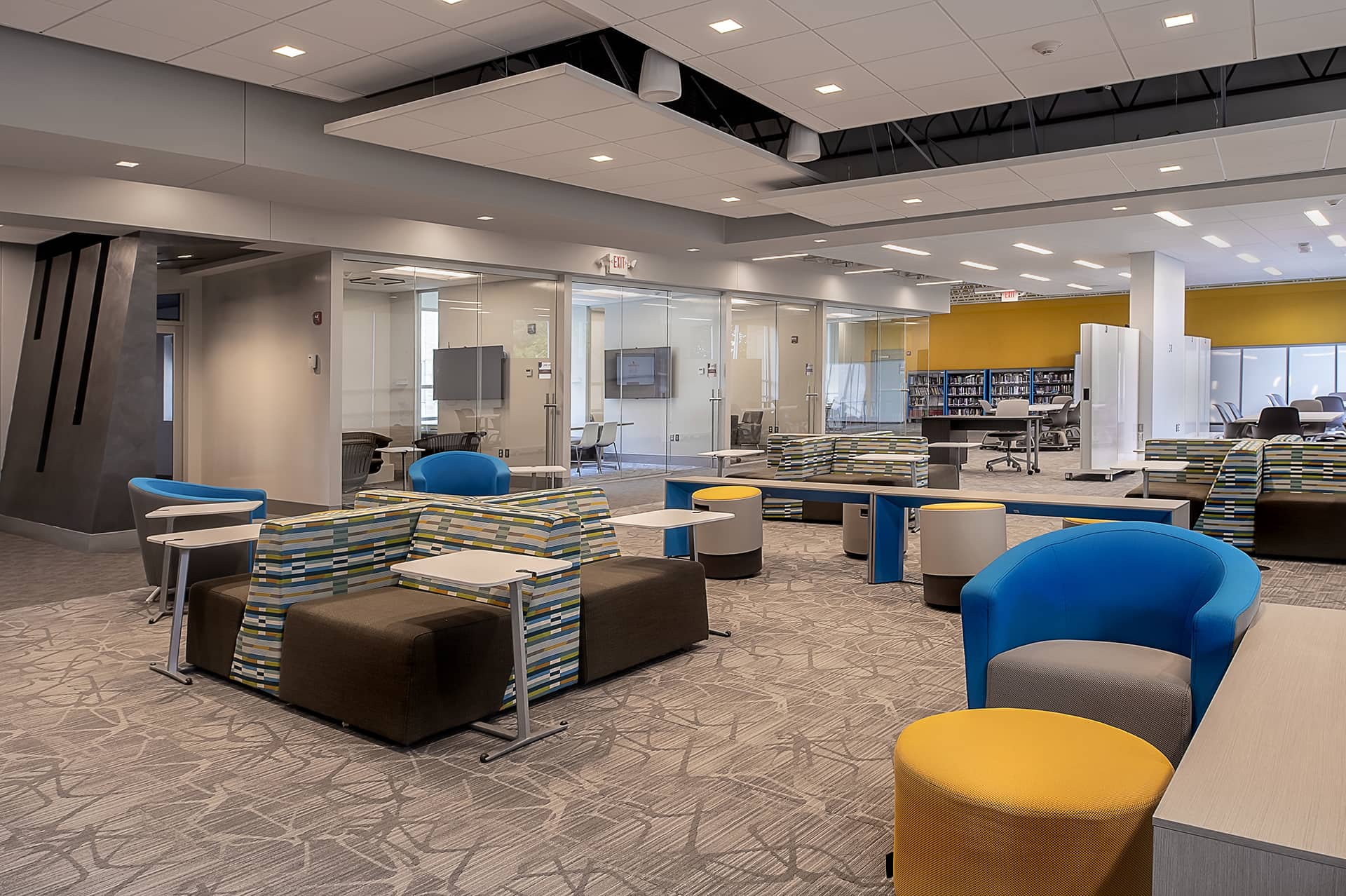 De Smet Jesuit High School M+H Architects