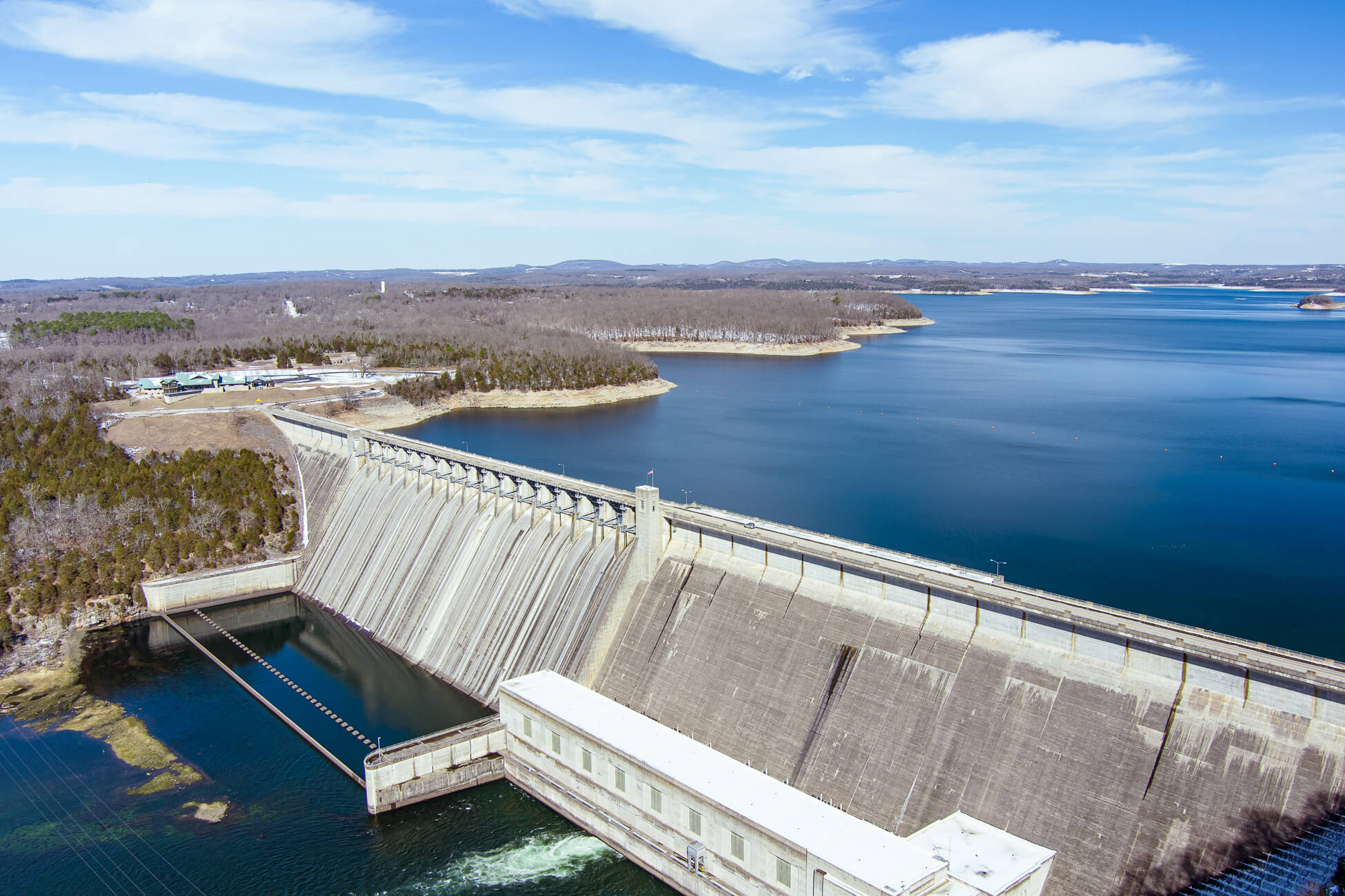 Fire at wastewater treatment plant results in leak at Bull Shoals Lake