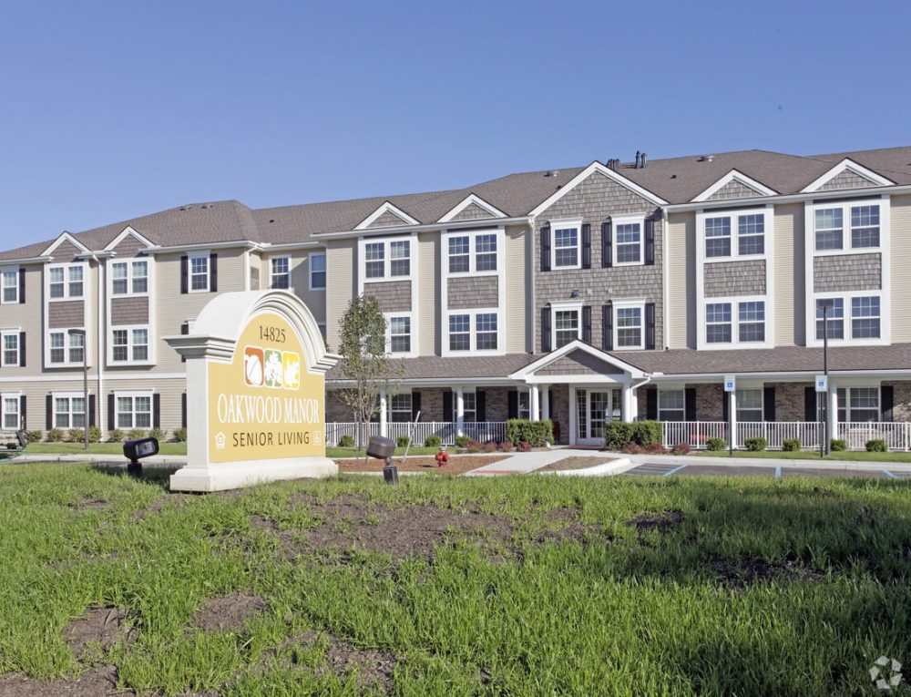 Oakwood Manor Senior Living Continental Management