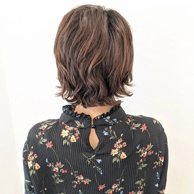 髪をバッサリで話題!小林麻耶さんの色気ショートヘアの作り方、担当美容師は? 小林麻耶のほっと、ひと息 mimollet(ミモレ