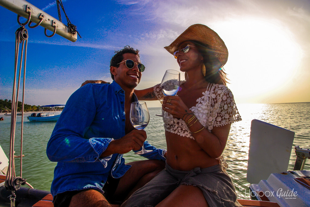 Catamarán Tequila Holbox Holbox Guide
