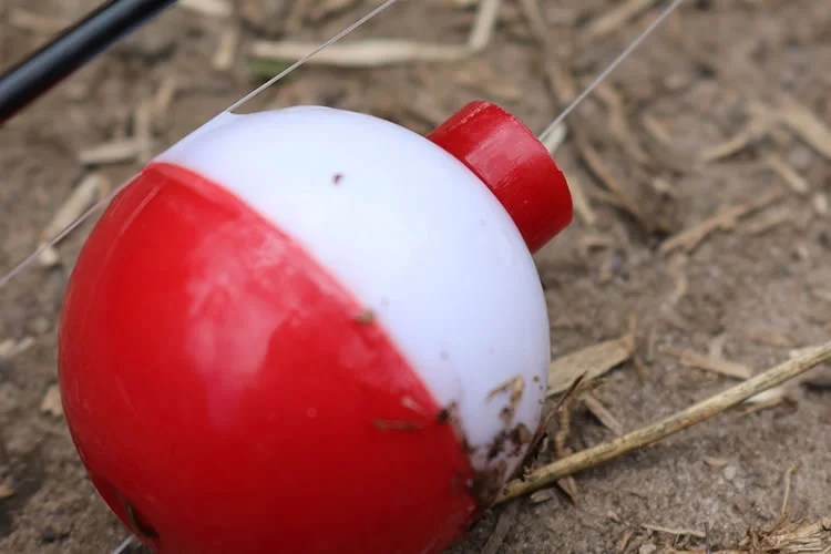 How to put a bobber on fishing line MiaFishing