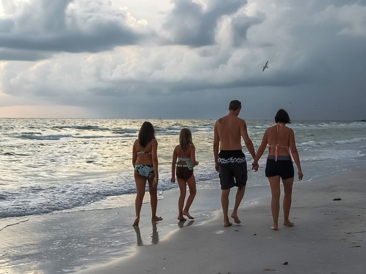 Best areas in Florida for families that want to live offgrid Miami