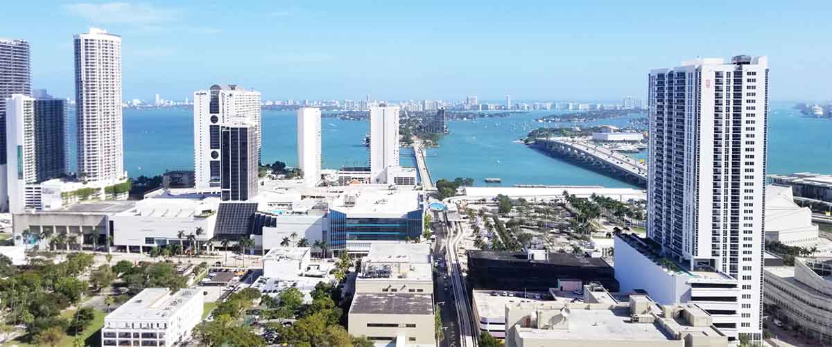 Miami Plaza Luxury Apartment Rentals