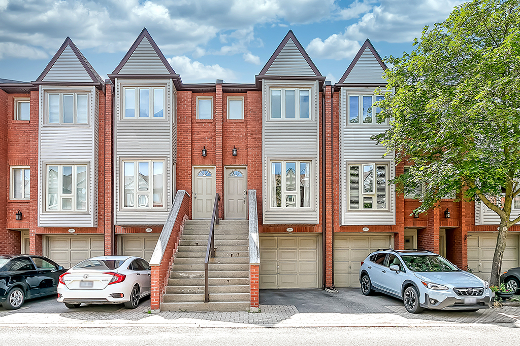 209895 Maple Avenue, Burlington Michael Brejnik