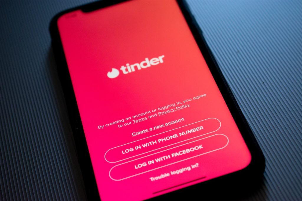 Tinder Match. Chat. Meet. Modern Dating.
