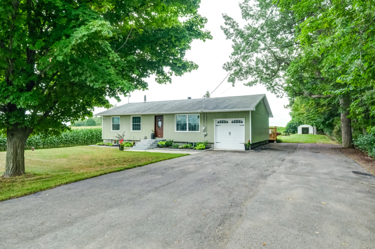 2748 ROGER STEVENS DR, North Gower Michale Fyke