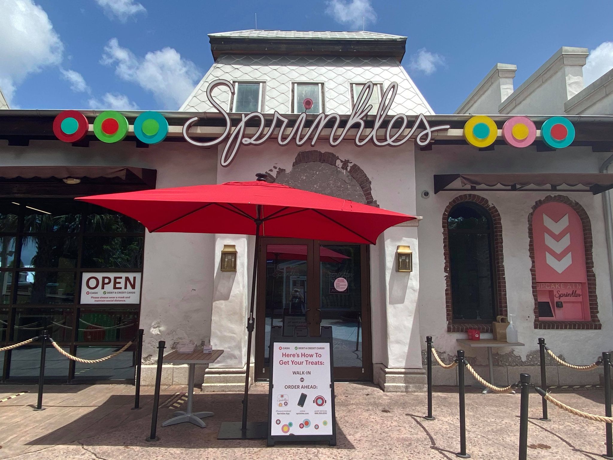 Sprinkles Reveals Limited Edition Cupcake Flavors for April