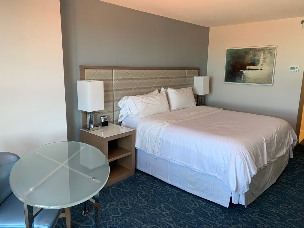 PHOTO TOUR of WDW Dolphin King Bed Room!