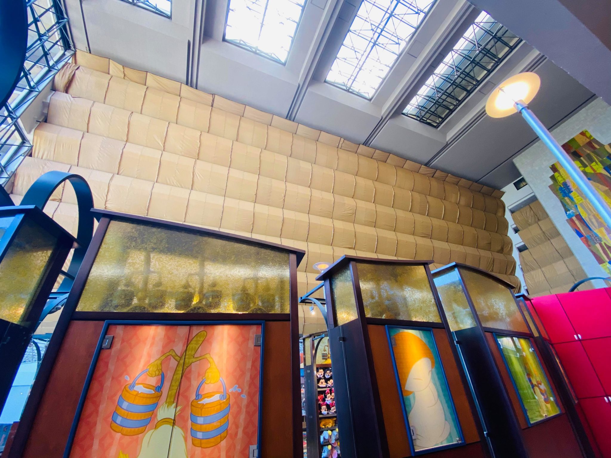 CONSTRUCTION UPDATE All Guest Rooms In Atrium Closed Off For Refurb at