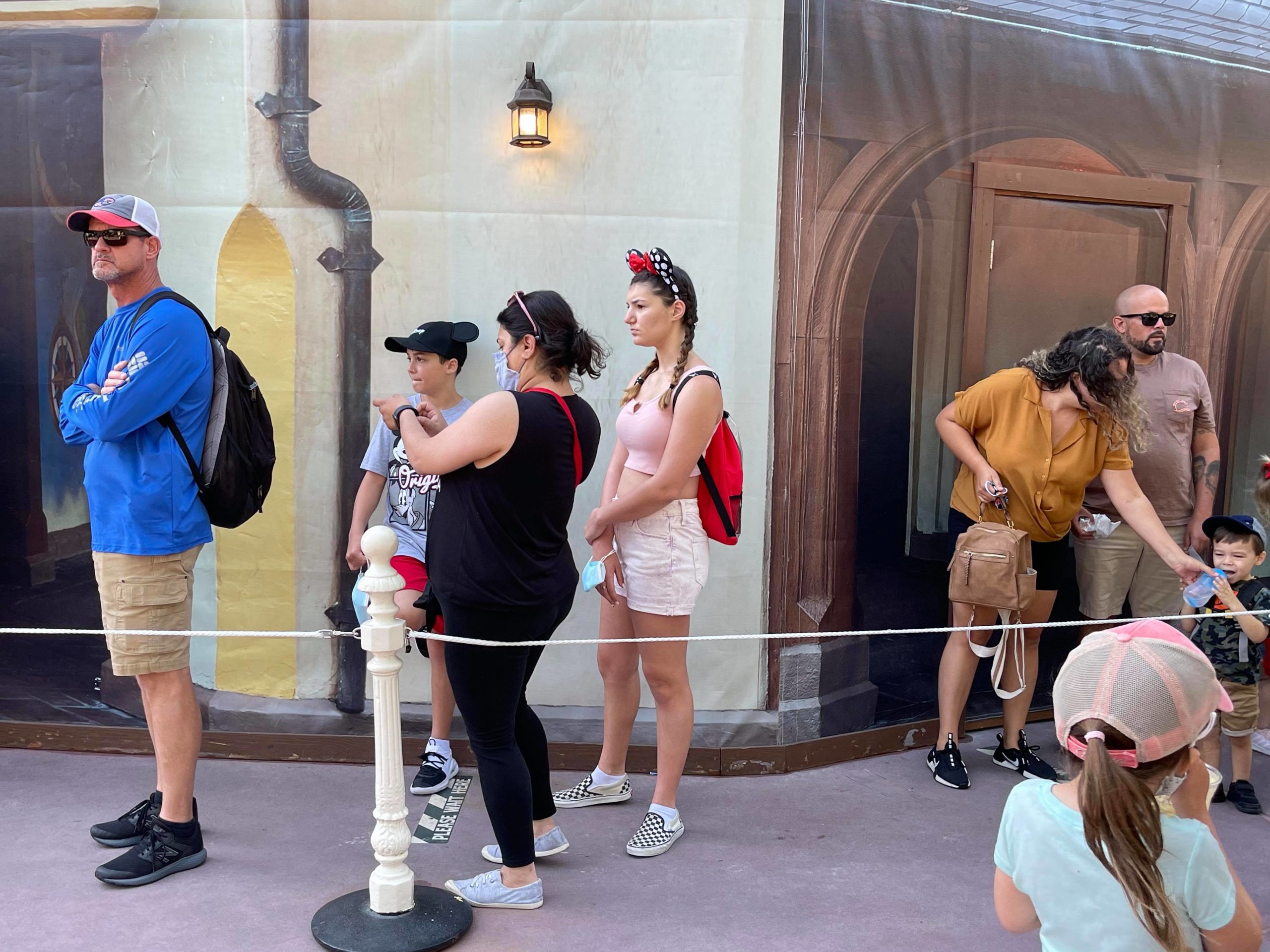 Are Masks Required While Waiting In Line at Disney World Theme Parks