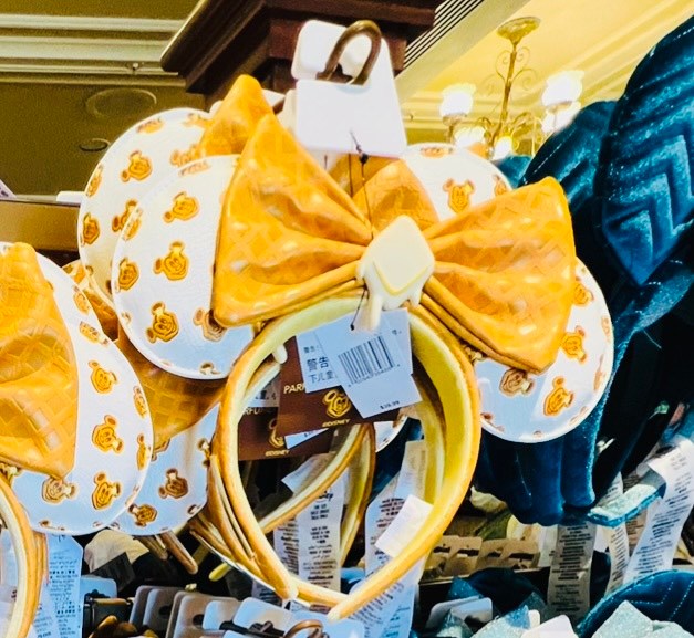 New Scented Waffle Minnie Ear Headband is the Sweetest Style in Walt